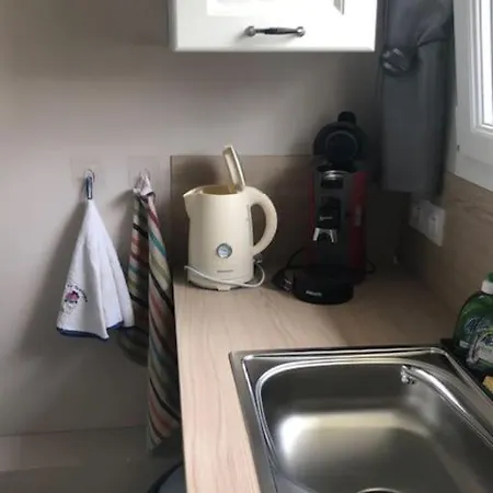 Maison Independante Avec Jardin *